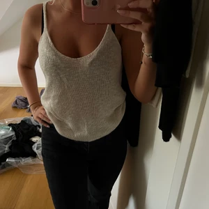 Stickat linne - Stickat linne storlek S 💖