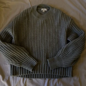 Stickad tröja - Tjock stickad tröja från H&M💚