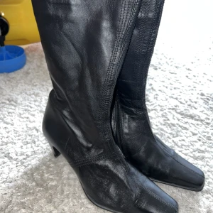 Vintage boots - Size 39. Super cute and great condition