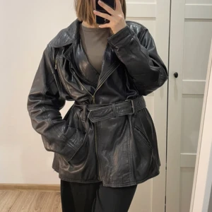 Skinn jacka Vintage - Vintage skinn jacka. Oversize skinn jacka.  