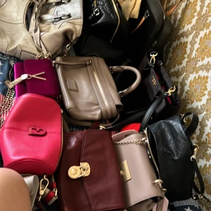 Bags for sale  - Valentino, LV, duels, Calvin klein, Victoria secret, coach, Marc jacob. 