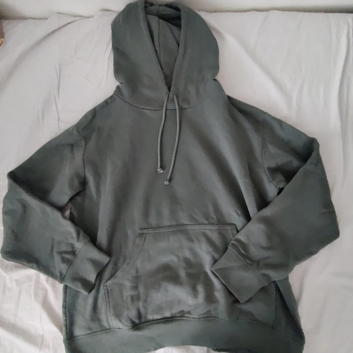Mörkgrön hoodie