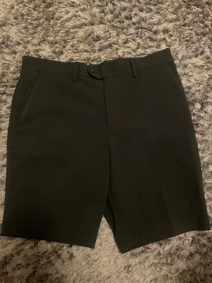 J.lindberg golfshorts - Perfekt skick nästan aldrig använda. Hör av dig vid frågor