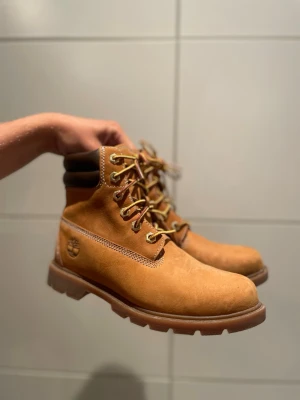 Timberland vinter skor - Ett par fina timberland vinter skor, de är stilrena och i superskick, skriv om ni har frågor, saknar endast box😮‍💨