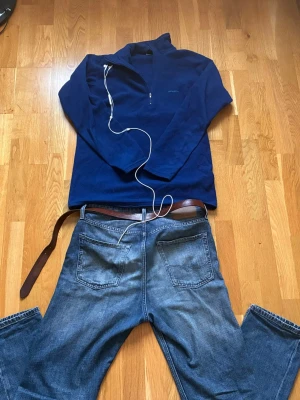 Blå fleece-tröja med halv dragkedja - blå fleece-tröja från Patagonia med halv dragkedja och hög krage
