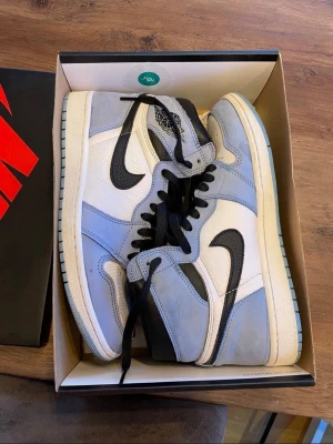 Jordan 1 -  Storlek 42/41, 700kr, Mycket gott skick 