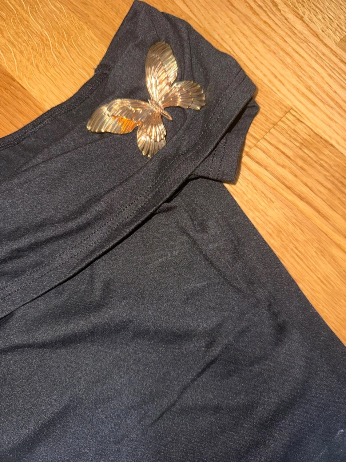 Svart oneshoulder topp  - 1