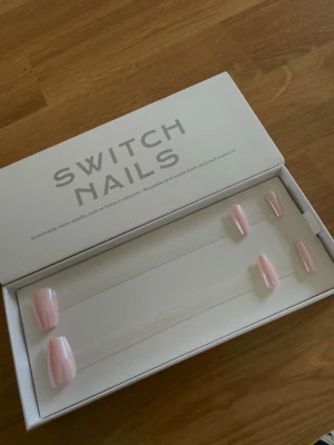 Switch Nails Maid Of Honor Ballerina - Switch Nails Maid Of Honor Ballerina. Oanvända och utan tillbehör.  Storlekar som ingår: 0, 11, 14