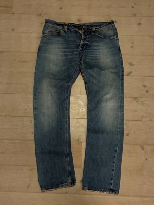 Dondup Jeans - Ljusblå dondup jeans storlek W34