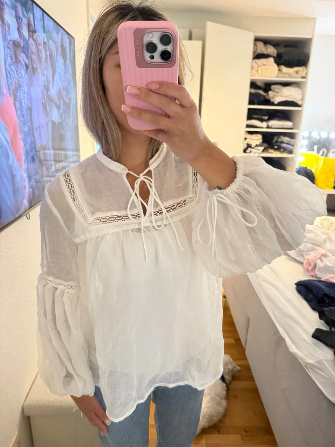 Vit bohemisk blus med knytband