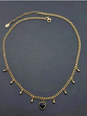 Handgjort halsband med hjärta  - Material-rostfritt stål.  Kedjetjocklek-3mm #29