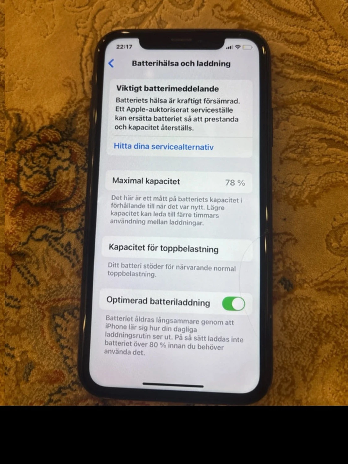 iPhone XR  - 3