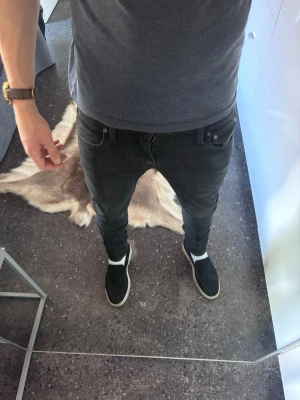 Jack&Jones jeans - Jack and Jones jeans i modellen Liam! Storlek W28 L30. Om frågor finns så tveka inte - fråga på! Mvh