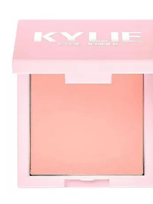 Persikofärgat rouge från Kylie Cosmetics - FÖRST RILL KVARN KYLIE 200 KRONOR!!!! ANVÄND 4-5 gånger färgen var inte för mig !! 