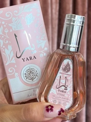 Lattafa Yara parfym 50ml - Lattafa Yara parfym 50ml Var köpt i nederländerna och den är endast sprutat 1 gång, men tyckte inte om doften.  (Pris går att diskutera)