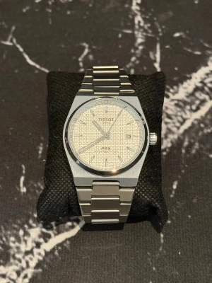Tissot PRX Powermatic 80 - Mycket fint skick helt utan repor eller något alls.