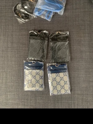 ENDAST BLÅA KVAR - Endast blå kvar 300 kr st
