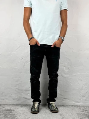 Replay jeans  - Ett par riktigt snygga jeans från Replay i storlek W30 L30 i modellen Anbbas 