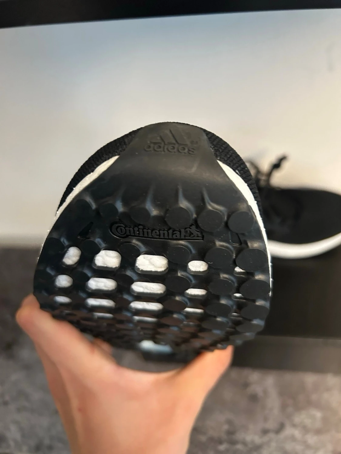 Svarta Adidas Ultraboost sneakers - 5