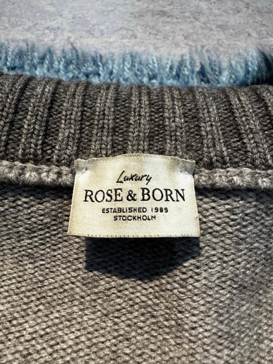 Rose & Born - 4