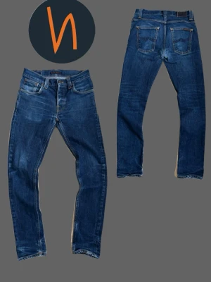 Nudie jeans grim Tim  - Säljer nu dessa nudie jeans i modellen grim Tim  Storlek: 30/32  bra skick, lite slitna vid skrevet Skriv gärna vid någon fundering! #13