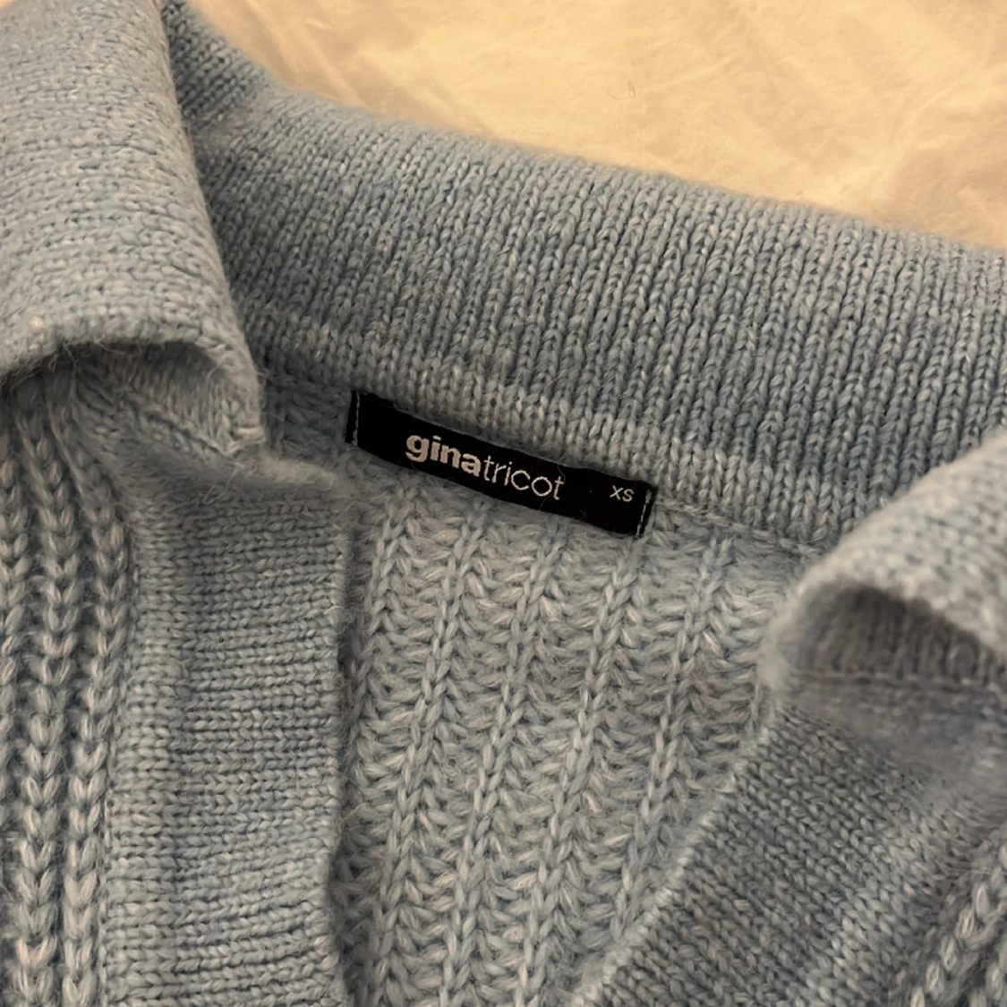 Stickad tröja - 90