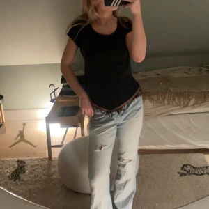 Frans tröja - Så cool mocka tröja med coola fransar🥰