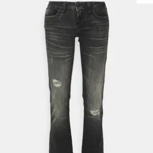 Säljer dessa gråa/svarta Ltb jeans