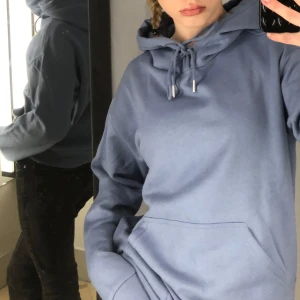 Hoodie - Mysig blå hoodie från H&M💗Jätte skönt material