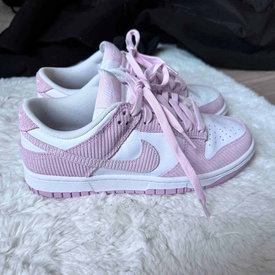 Nike dunk low- white/pink foam - 90