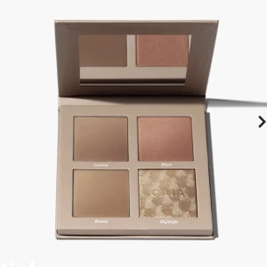 CAIA CLASSY PALETT - SÖKER en Caia palett i färgen classy, paletten ska va i bra skick och kosta mellan 100-250kr (är villig att betala lite mer )! Hör gärna av dig om du har någon! 💗