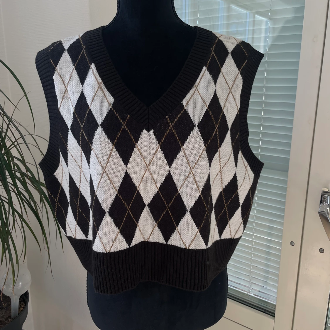NY! Stickad väst strl XL