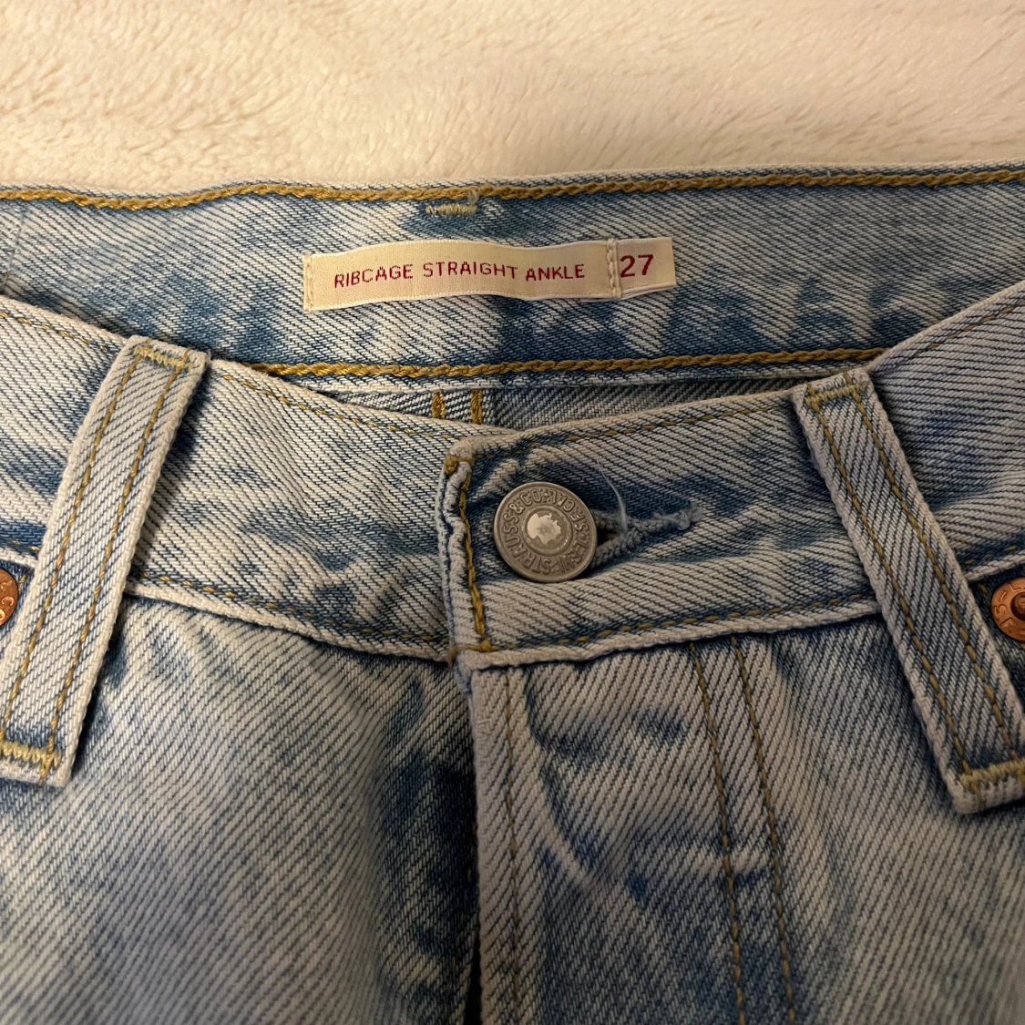Ljusblå Levi’s Jeans - 91