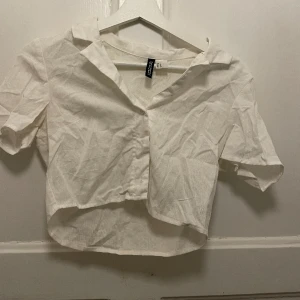 Skjort T-shirt - Magtröjskjorta🤍