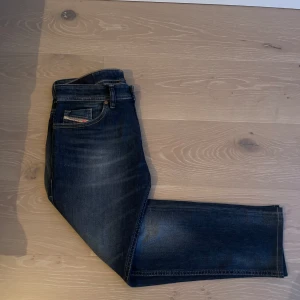 Diesel industry Jeans - Skick 10/10🔥Ny pris 1200 vårat 275kr 💸 ✅Hör av er vid frågor✅Vi kan diskutera om priset😁