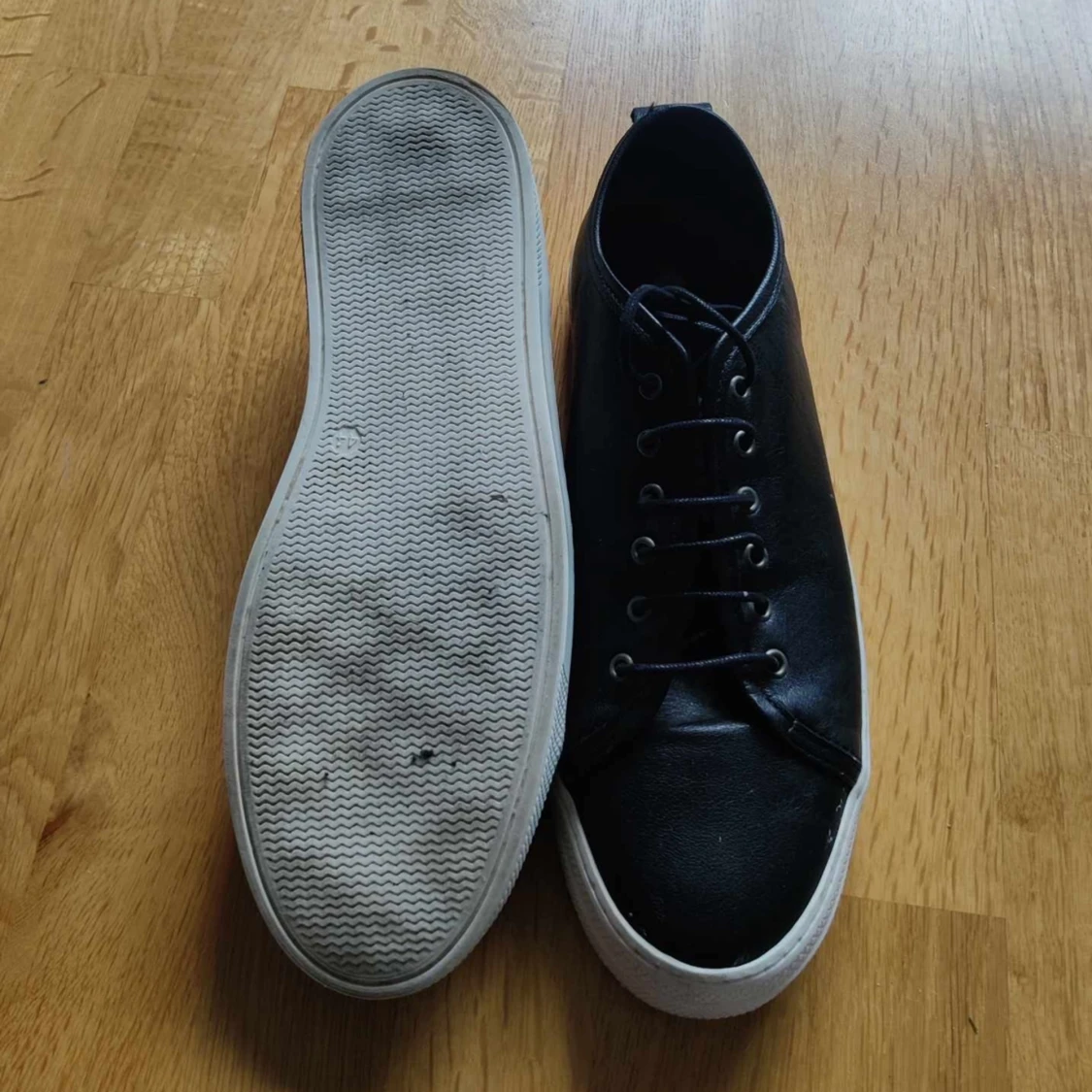 Svarta skor storlek 44 - 91