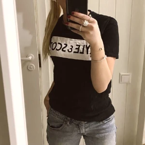 Lyle scott T-shirt  - Så fin tröja i nyskick, stl S