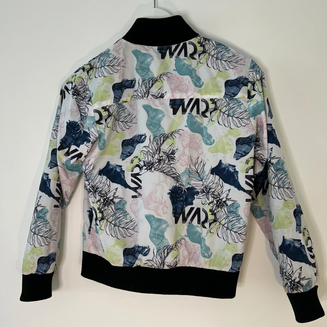 Färgglad sport jacka till barn - 90