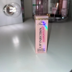 Too faced lip injection  - Oöppnad!!