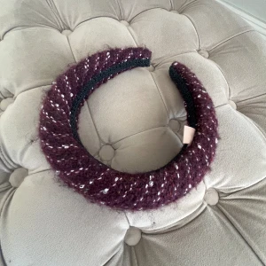 diadem - använd 2 gånger, från Beck söndergaard💖 så fint! Priset går såklart att diskutera💕