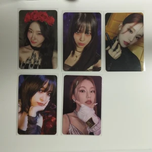 WTS!!!ITZY PHOTOCARDS - | 45 kr | 45 kr | 55 kr | | 55 kr | 40 kr |  + Frakt 18kr