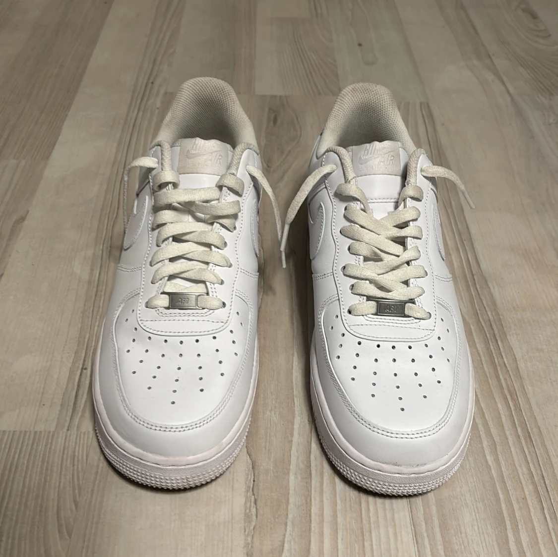 Hej! Säljer mina Nike airforce för 900kr - 90