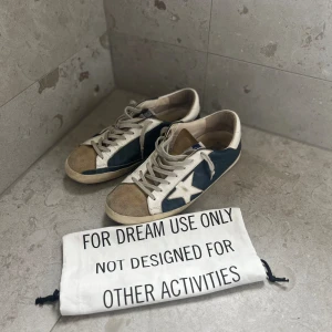 Golden goose  - Hej, finna GG skor i bra men använt skick. Pris kan diskuteras vid snabbaffär