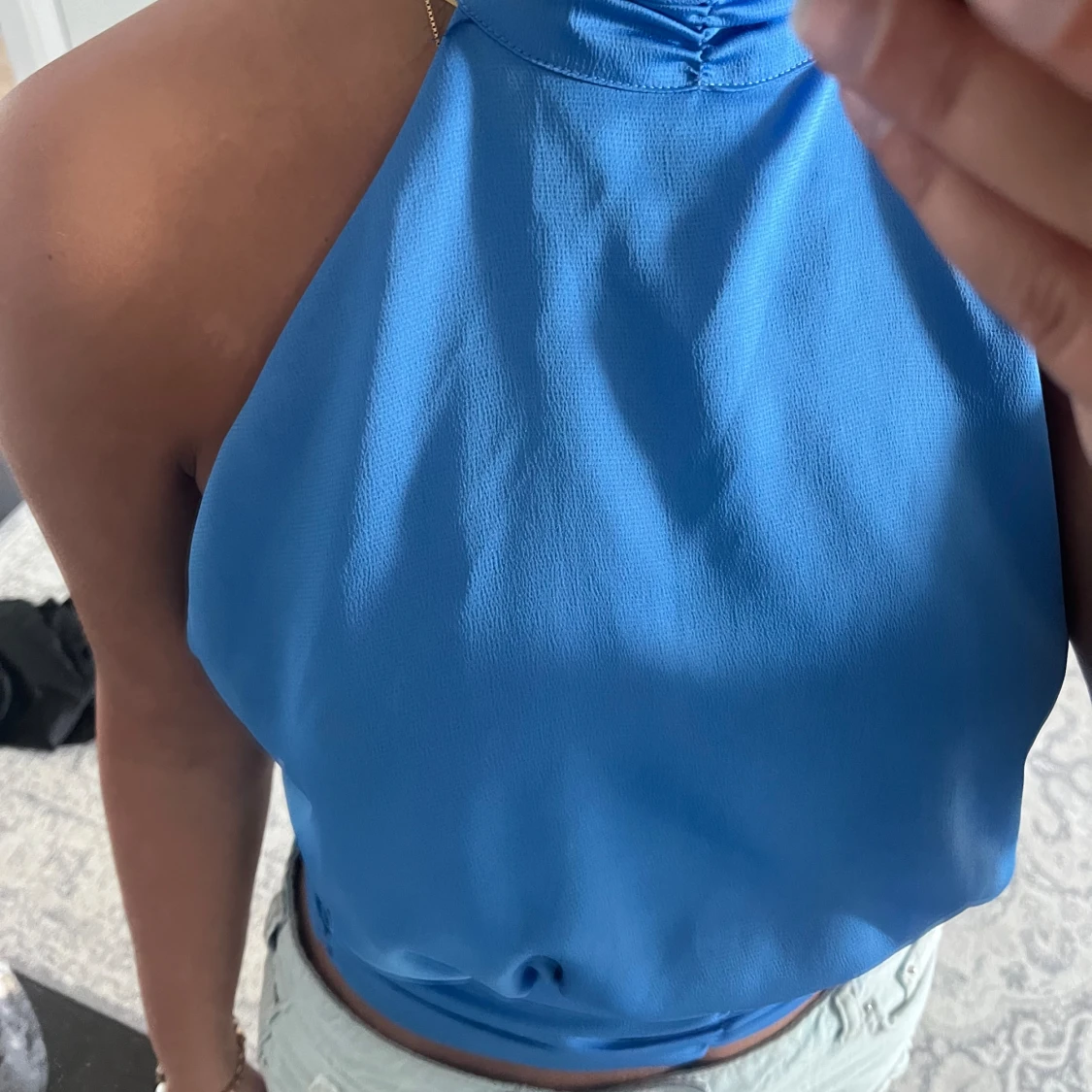 Blå halternecktopp - 90