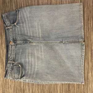 Jeanskjol - Jeanskjol storlek xl.  Sparsamt använd