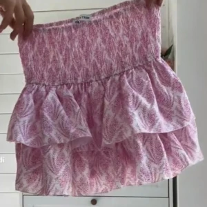 söt kjol - säljer denna fina kjol från meetmethere💕