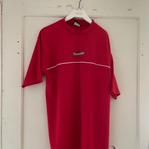 Tränings tröja  - Ok skick priset är absolut diskuterbart och har du funderingar så tvecka inte på att höra av dig 🥰