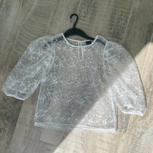 Blus - Fin topp från Gina! Bra skick 💖