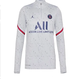 PSG tröja - Säljer en grå PSG tröja. Priset kan diskuteras. Skriv om du undrar över något. 