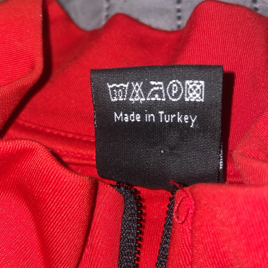 Addias Manchester United kofta  - 90